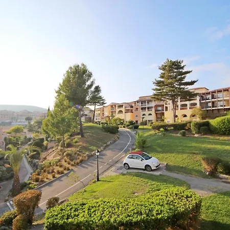 1a R8 239 - 395la Apartamento